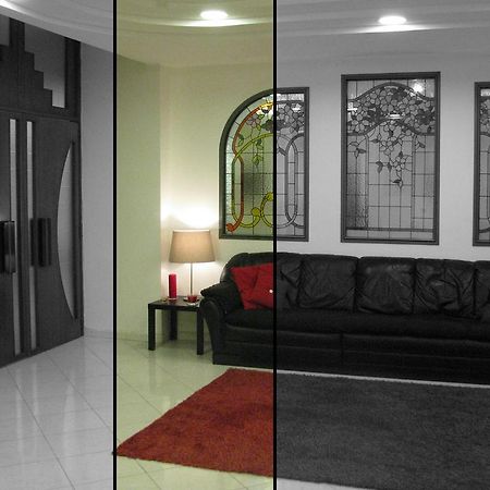 Hotel Hobbit Melito di Napoli Bagian luar foto