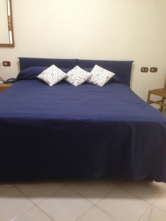 Hotel Hobbit Melito di Napoli Ruang foto